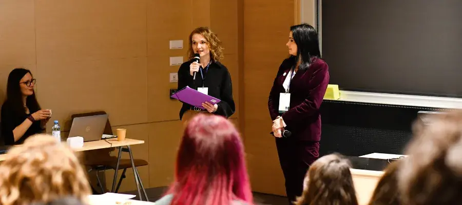 Una Europa staff hosting a workshop in a lecture hall