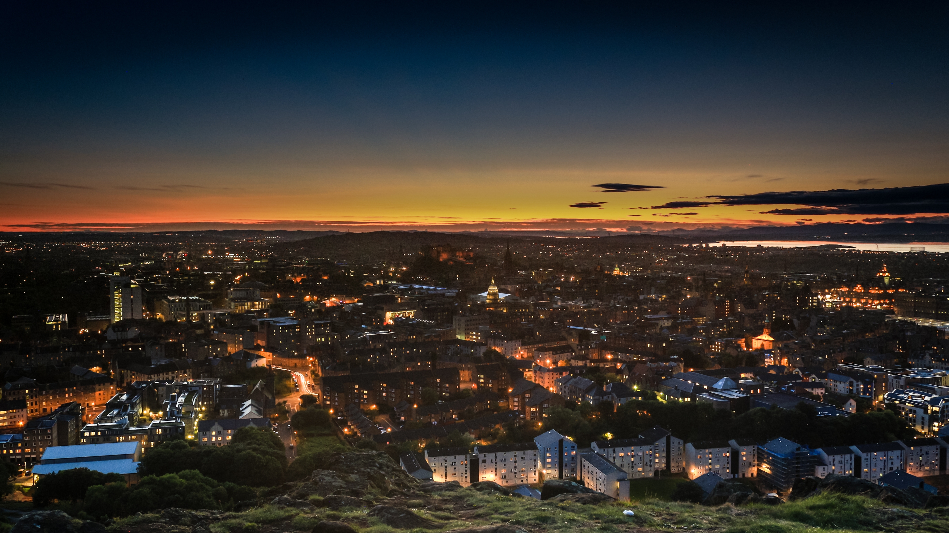 Edinburgh at night skyline