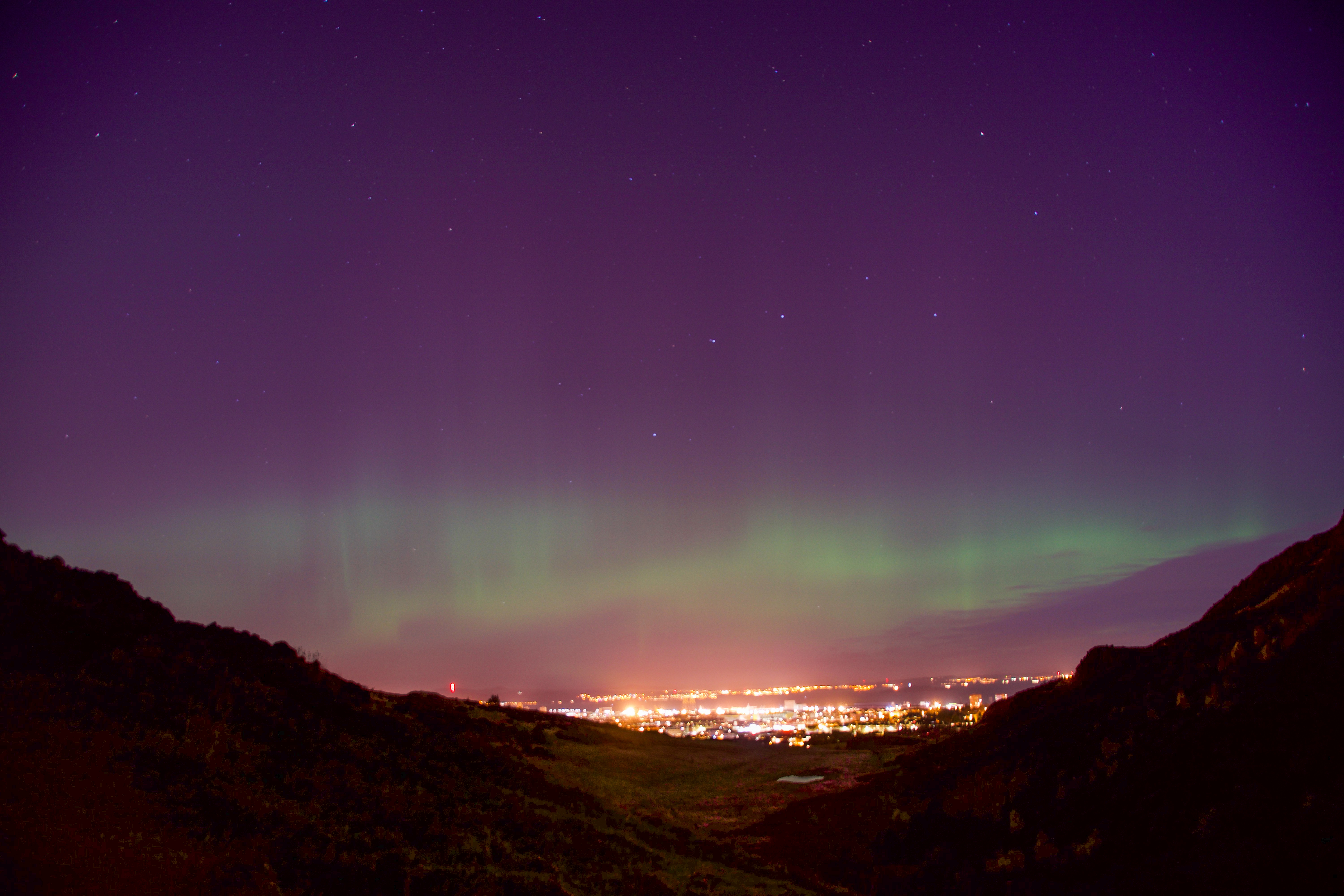 norther lights over edinburgh